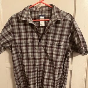 Mens patagonia short sleeve shirt size medium